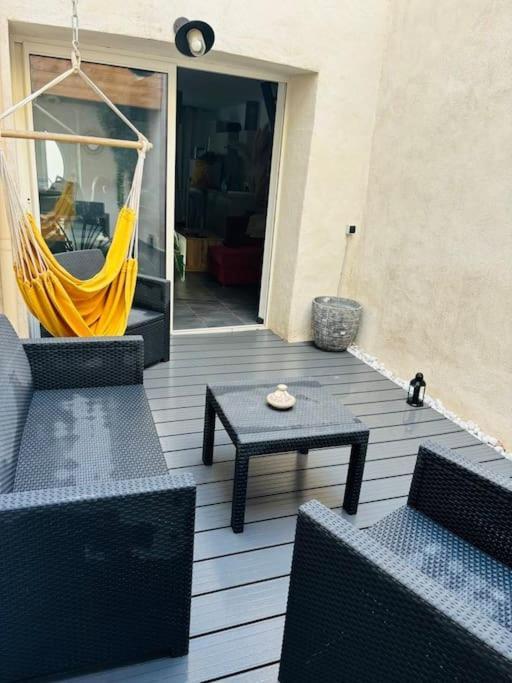 Appartement En Petite Camargue Saint-Laurent-dʼAigouze 外观 照片